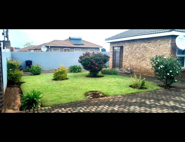 3 BEDROOM HOUSE FOR SALE IN ZUURBULT